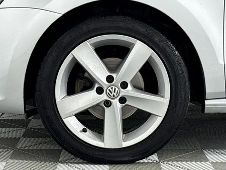 2015-Volkswagen-Polo-GP-12-TSI-Comfortline-66kW_4