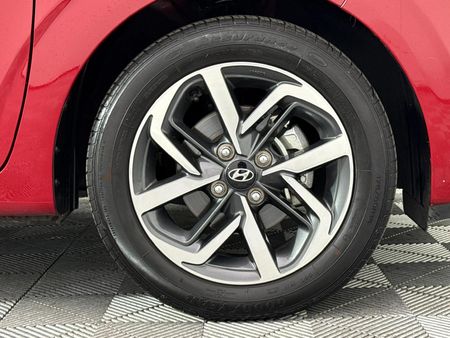 2021-Hyundai-Grand-i10-12-Fluid-Auto_4