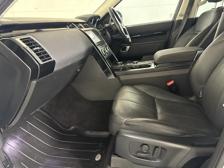 2018-Land-Rover-Discovery-30-TD6-SE_8
