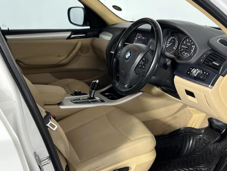 2013-BMW-X3-xDrive20i-Auto_9