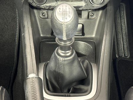 2009-Renault-Megane-III-19-dCi-Dynamique-5-dr_10