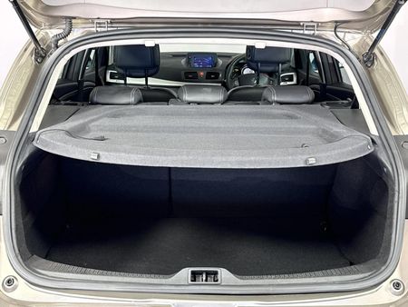 2009-Renault-Megane-III-19-dCi-Dynamique-5-dr_14