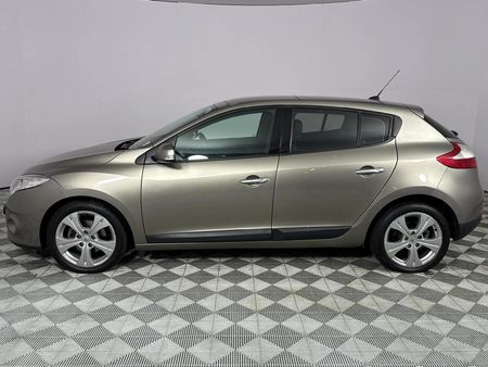 2009-Renault-Megane-III-19-dCi-Dynamique-5-dr_19