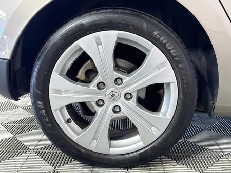 2009-Renault-Megane-III-19-dCi-Dynamique-5-dr_7