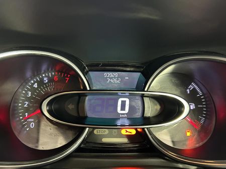 2019-Renault-Clio-IV-900T-Authentique-5-dr-66kW_2