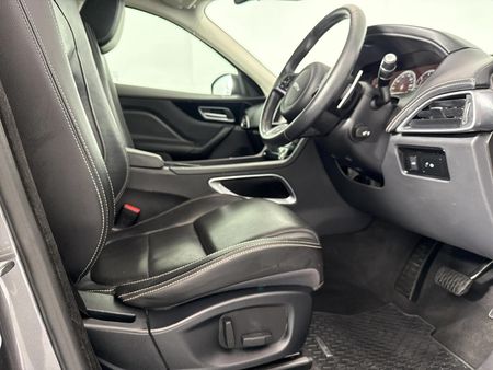 2017-Jaguar-F-Pace-30D-AWD-R-Sport_9
