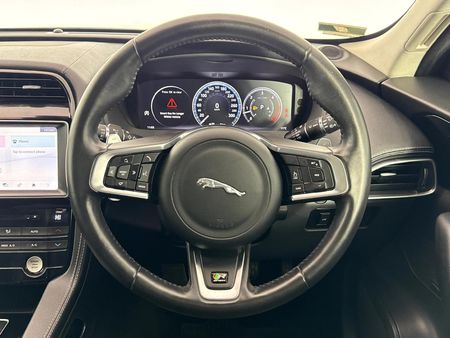 2017-Jaguar-F-Pace-30D-AWD-R-Sport_12