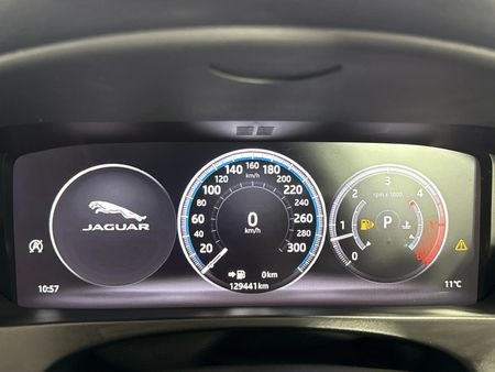 2017-Jaguar-F-Pace-30D-AWD-R-Sport_2