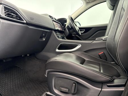 2017-Jaguar-F-Pace-30D-AWD-R-Sport_8