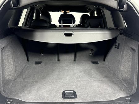 2019-BMW-X3-sDrive18d_14