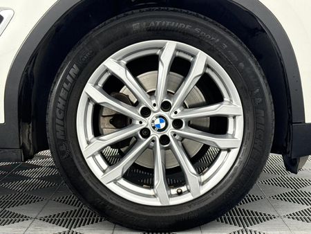 2019-BMW-X3-sDrive18d_5