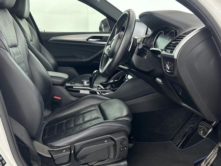 2019-BMW-X4-xDrive20d-M-Sport_9
