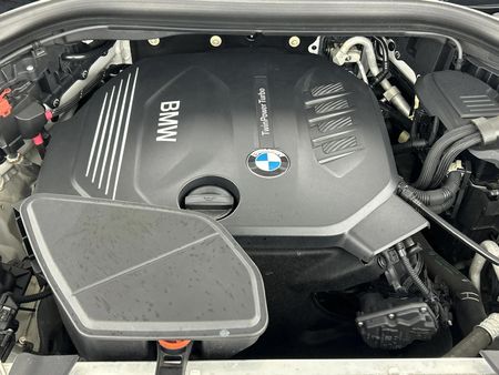 2019-BMW-X4-xDrive20d-M-Sport_13