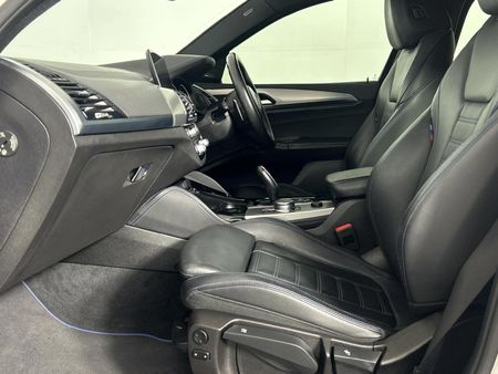 2019-BMW-X4-xDrive20d-M-Sport_8