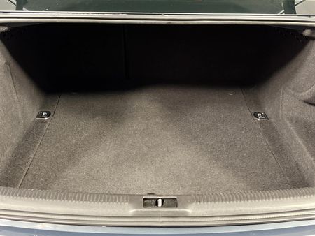 2011-Audi-A4-20-TFSI-quattro-Ambiente-Auto-155kW_14