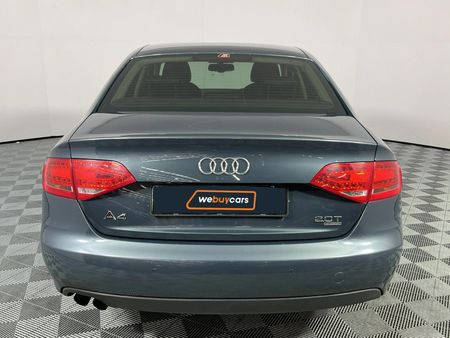 2011-Audi-A4-20-TFSI-quattro-Ambiente-Auto-155kW_18