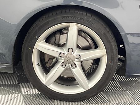 2011-Audi-A4-20-TFSI-quattro-Ambiente-Auto-155kW_5