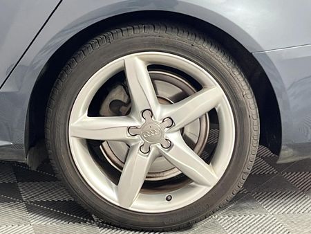 2011-Audi-A4-20-TFSI-quattro-Ambiente-Auto-155kW_6