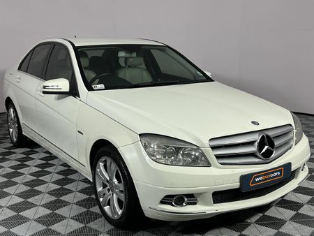 2010-Mercedes-Benz-C-Class-C-180K-BE-Avantgarde-Auto_16