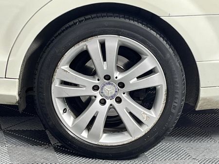 2010-Mercedes-Benz-C-Class-C-180K-BE-Avantgarde-Auto_6