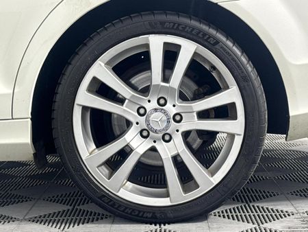 2012-Mercedes-Benz-C-Class-C-250-BE-Avantgarde-Auto_6