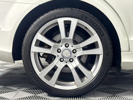 2012-Mercedes-Benz-C-Class-C-250-BE-Avantgarde-Auto_7