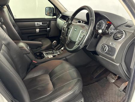 2012-Land-Rover-Discovery-4-50-V8-SE_9