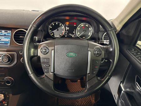 2012-Land-Rover-Discovery-4-50-V8-SE_12