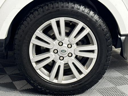 2012-Land-Rover-Discovery-4-50-V8-SE_6