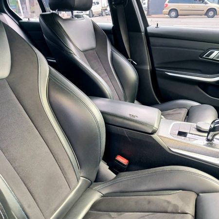 2022-BMW-3-Series-320i-M-Sport_13