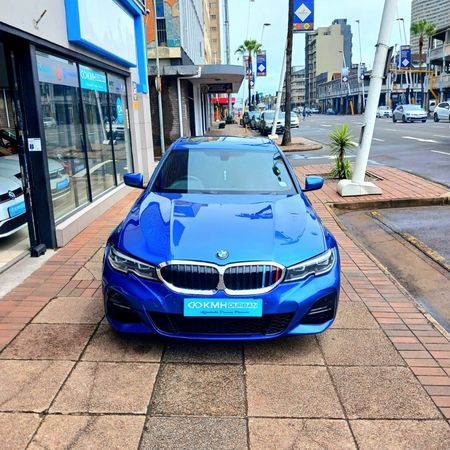 2022-BMW-3-Series-320i-M-Sport_4