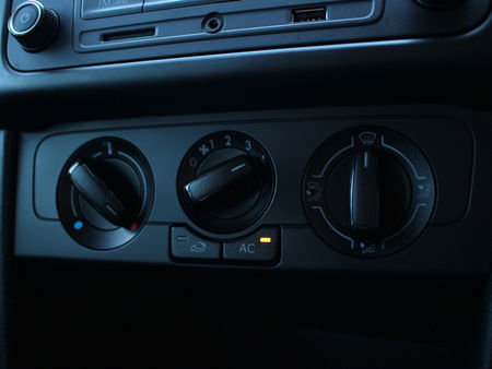 2022-Volkswagen-Polo-Vivo-14-Trendline-5-dr_11