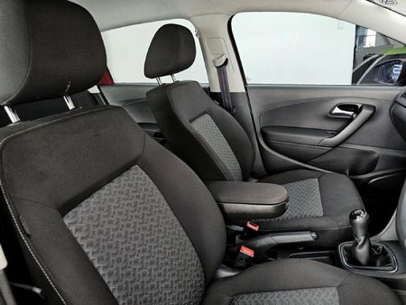 2026-Volkswagen-Polo-Vivo-14-Life_14