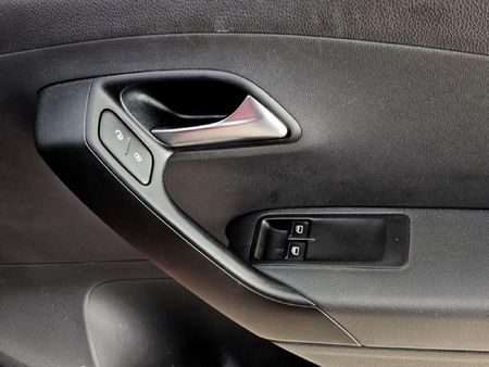 2026-Volkswagen-Polo-Vivo-14-Life_16