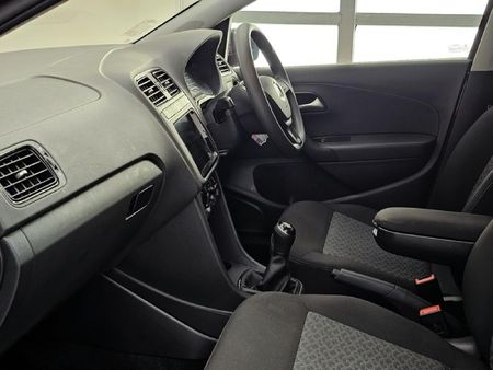 2026-Volkswagen-Polo-Vivo-14-Life_1