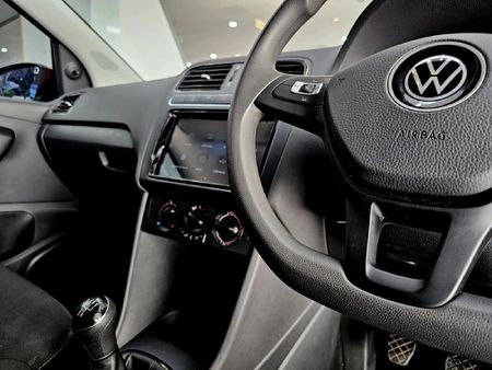 2026-Volkswagen-Polo-Vivo-14-Life_23