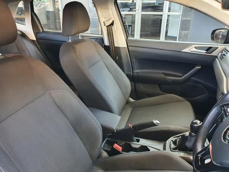 2021-Volkswagen-Polo-10-TSI-Comfortline_9
