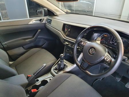 2021-Volkswagen-Polo-10-TSI-Comfortline_8