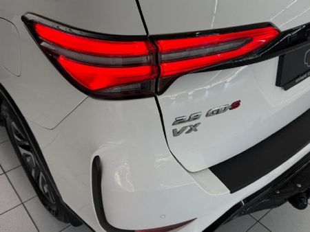 2023-Toyota-Fortuner-28-GD-6-4x4-VX-Auto_16