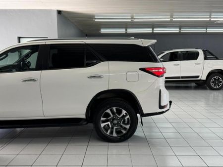 2023-Toyota-Fortuner-28-GD-6-4x4-VX-Auto_19