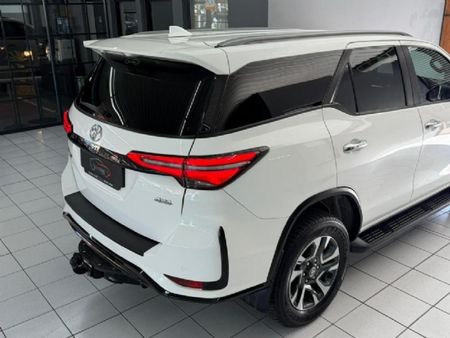 2023-Toyota-Fortuner-28-GD-6-4x4-VX-Auto_23