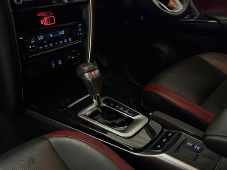 2023-Toyota-Fortuner-28-GD-6-4x4-VX-Auto_5