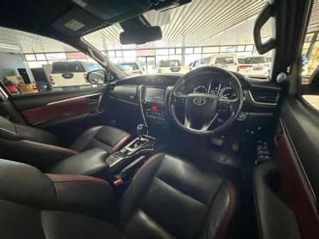 2023-Toyota-Fortuner-28-GD-6-4x4-VX-Auto_6