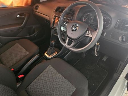 2026-Volkswagen-Polo-Vivo-16-Life_9