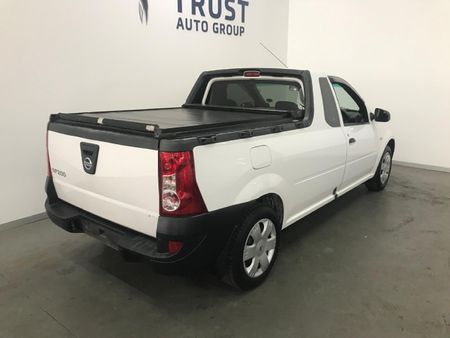2023-Nissan-NP200-16-AC-Safety-Pack_3
