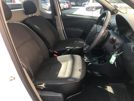 2023-Nissan-NP200-16-AC-Safety-Pack_7
