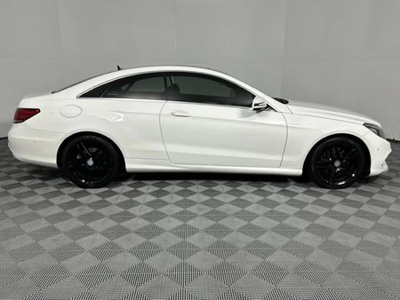 2014-Mercedes-Benz-E-Class-E-400-Coupe_17