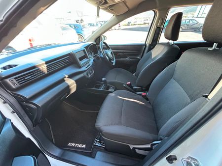 2025-Suzuki-Ertiga-15-GA_6