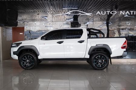 2025-Toyota-Hilux-28-GD-6-Raised-Body-Legend-4x4-Auto-Double-Cab_4