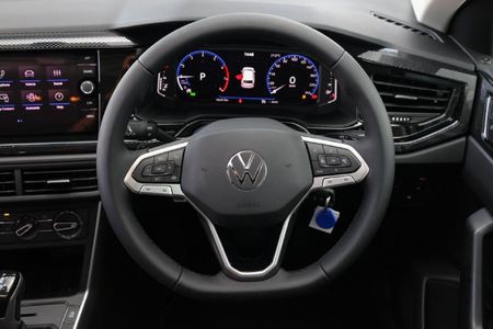 2026-Volkswagen-Polo-10-TSI-Life-Auto-DSG_14